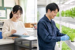 就職決定（校務・水耕栽培）